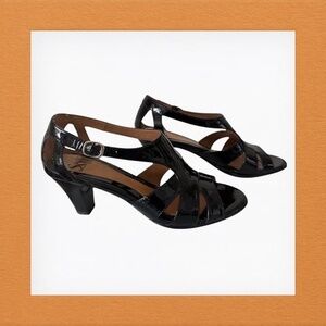 Sofft Women's Black Patent Leather Dressy Sandal Shoes